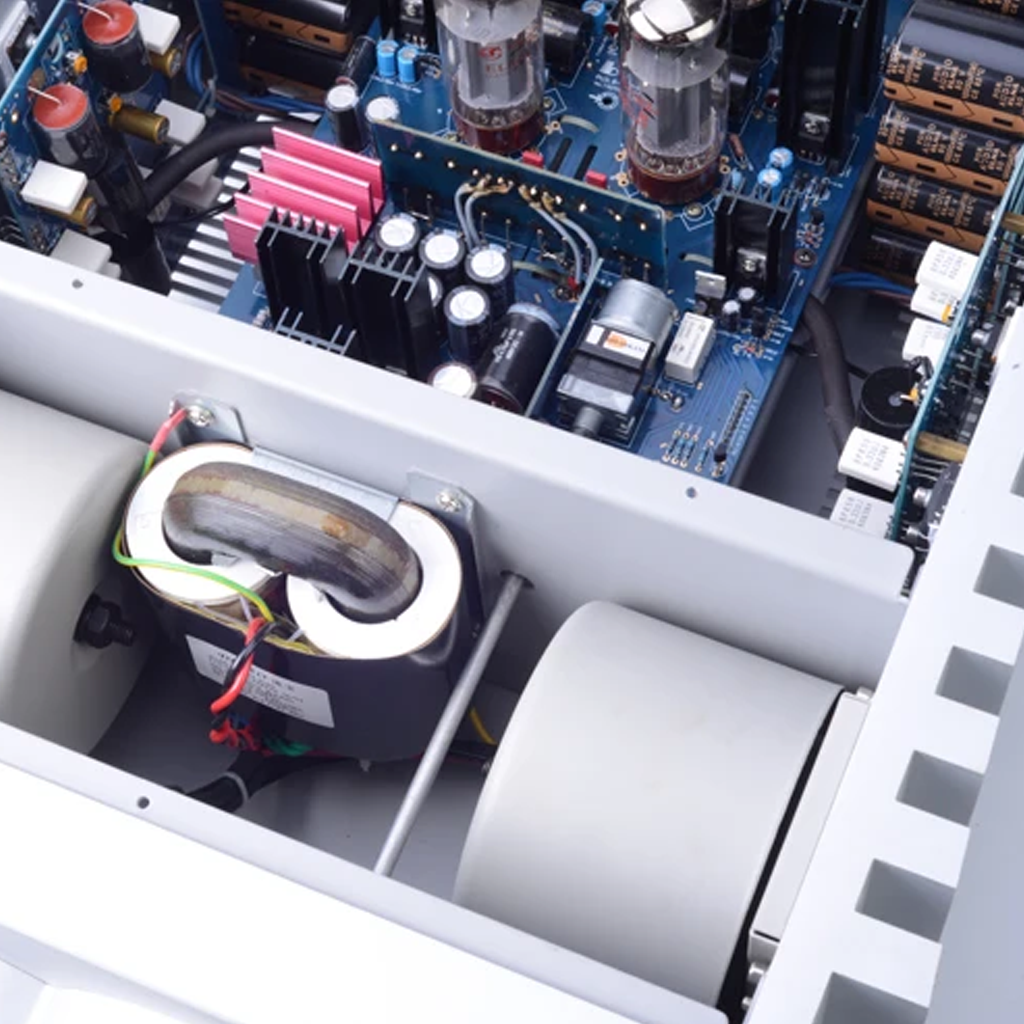 DestinY Purer 3.8 30th Anniversary Hybrid Amplifier